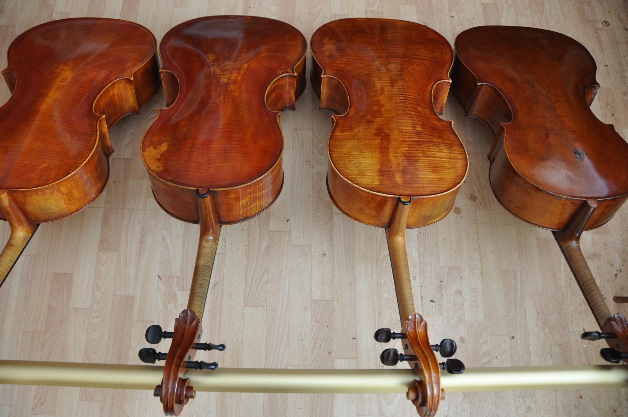 Hansell Violins på Twitte
