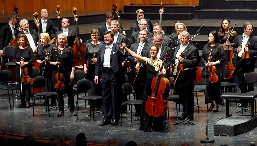 Sol Gabetta erklärt und spielt Schumann: Das berühmte Cellokonzert in a-Moll | BR-Klassik